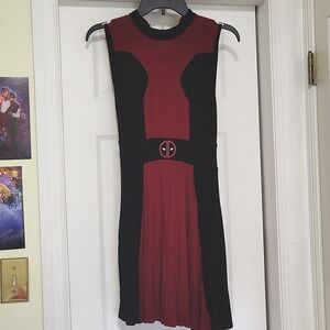 Marvel Her Universe Deadpool Character Dress Small